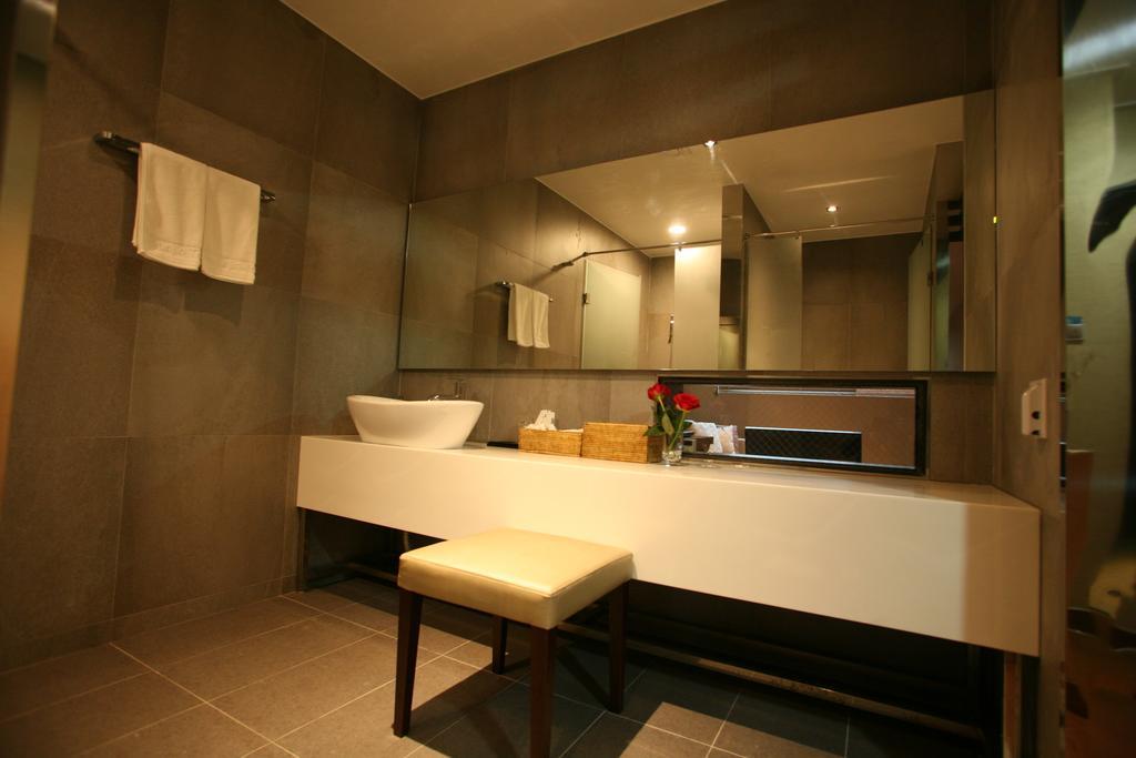 Hyunjin Tourist Hotel Donghae Exterior foto