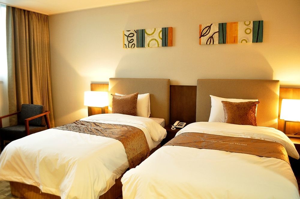 Hyunjin Tourist Hotel Donghae Exterior foto