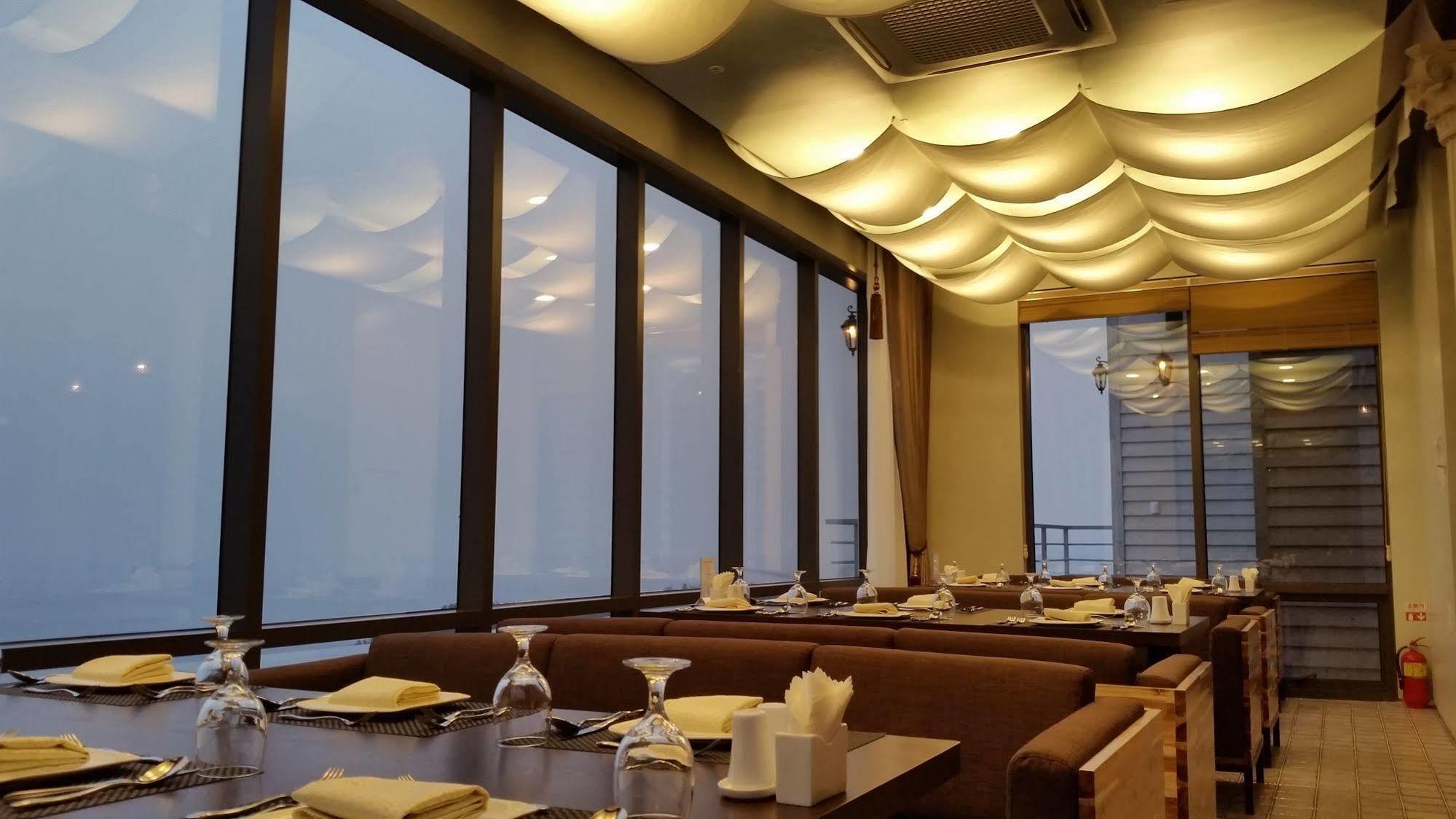 Hyunjin Tourist Hotel Donghae Exterior foto